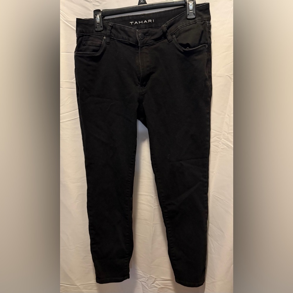 Tahari Women's Classic Black Skinny Jeans